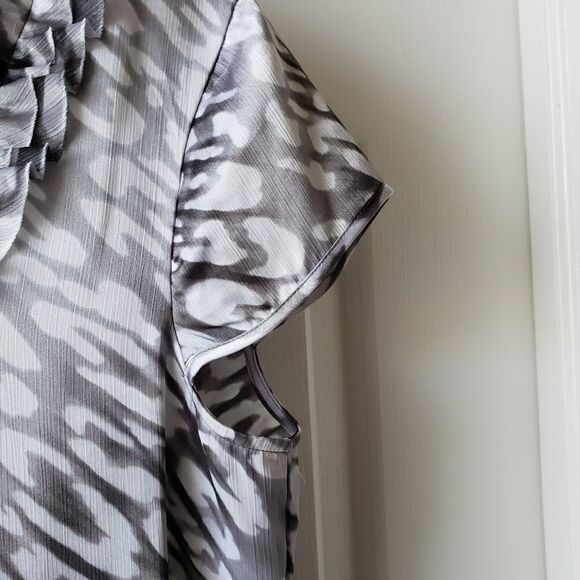 Anne Klein silver blouse, size L - Picture 6 of 10